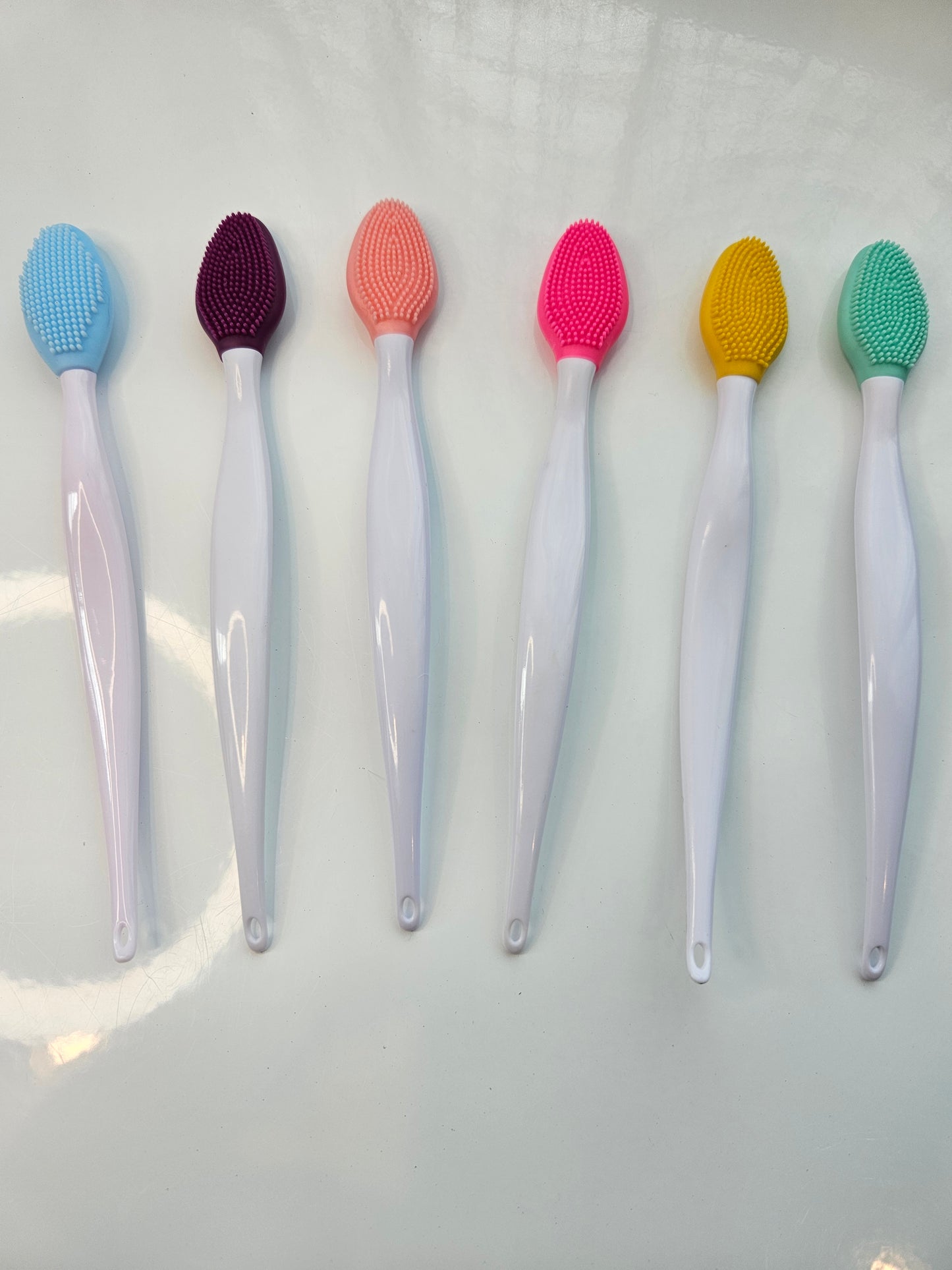 Exfoliating Lip Brush