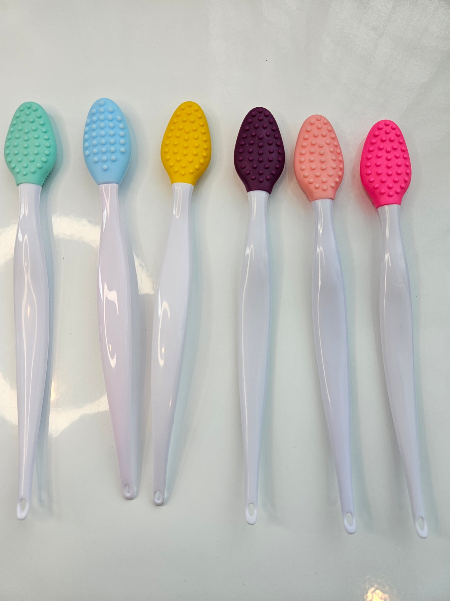 Exfoliating Lip Brush