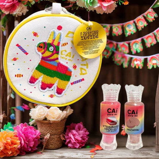 Cai Para Mi Piñata & Candy Scented Lip Gloss Set